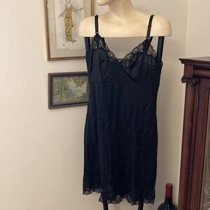 Vintage Slip Black